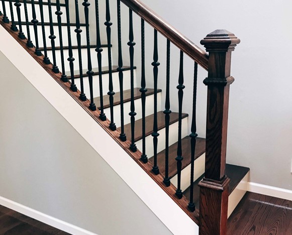 Choosing Wood or Wrought Iron Balusters for Your Home